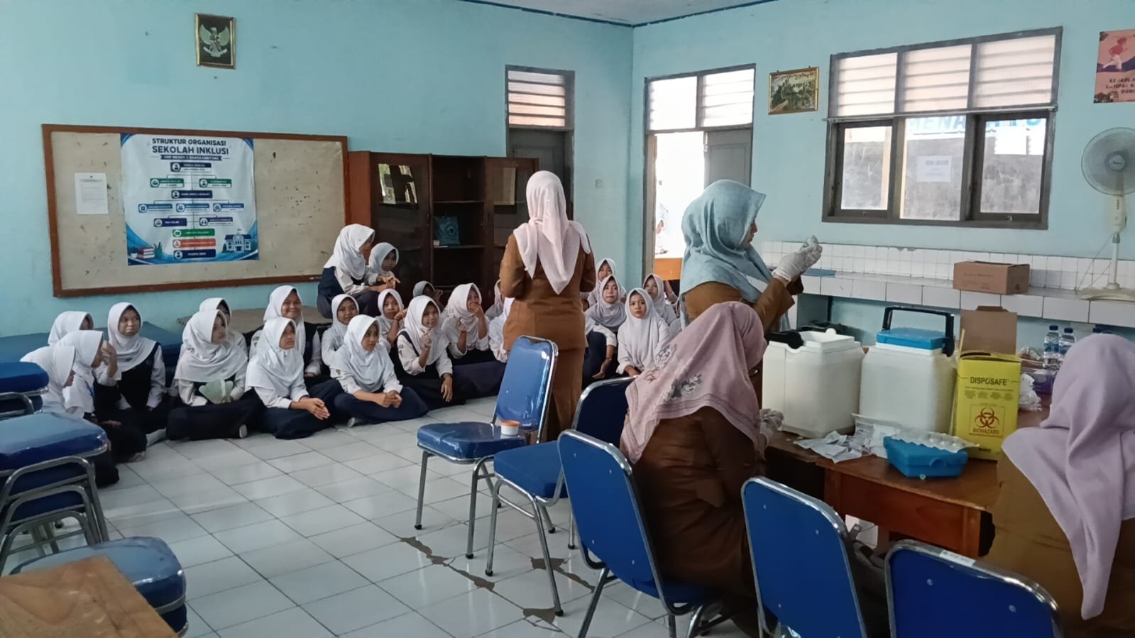 Imunisasi BIAS di SMPN 5 Rangkasbitung